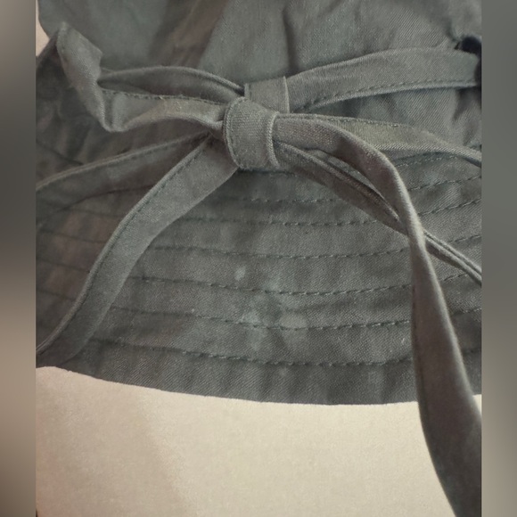 JACQUEMUS UNISEX “Le Bob Gadjo” Bucket Hat in Khaki, Size 60 - Picture 8 of 11